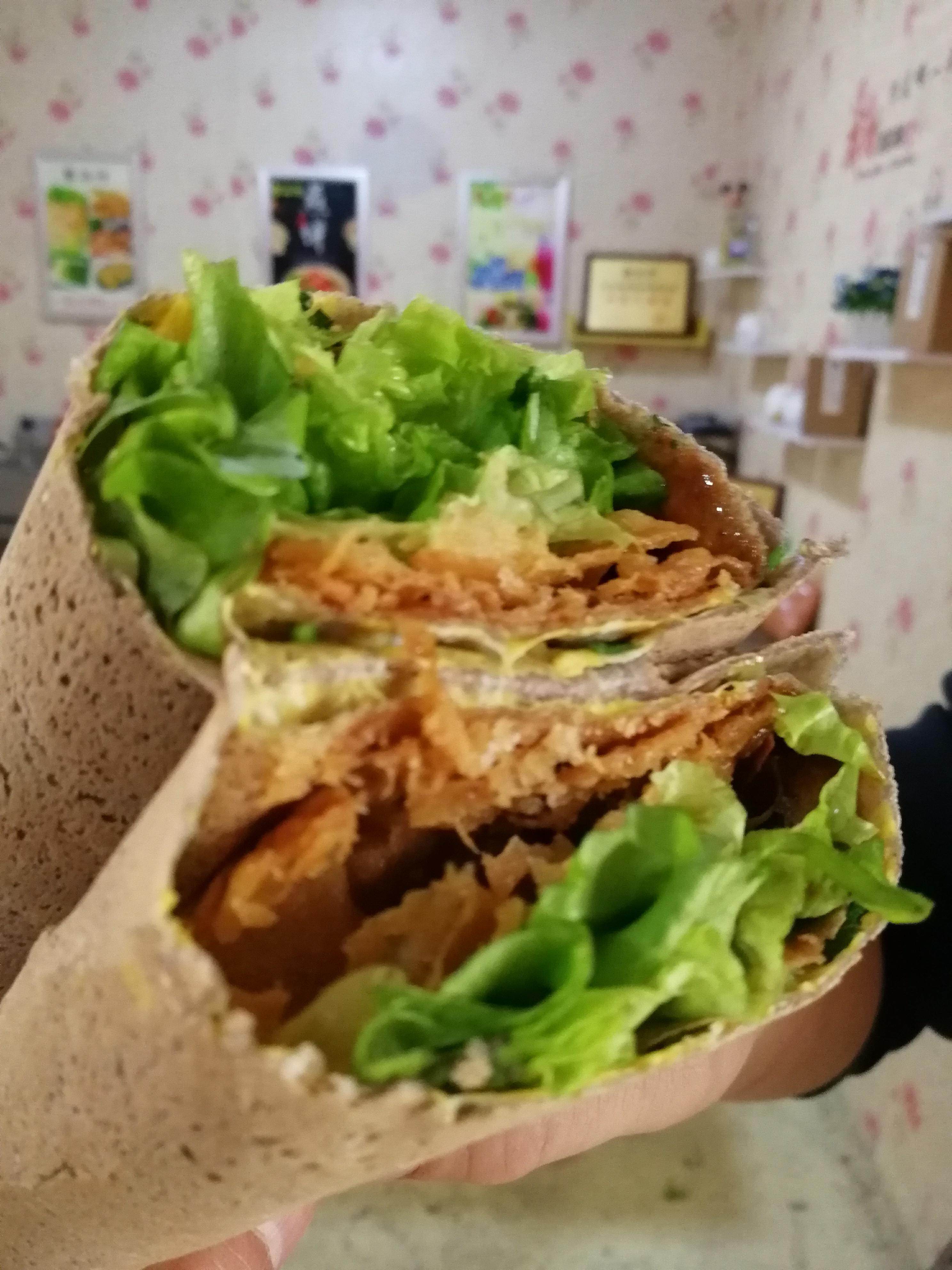 杂粮煎饼的做法,煎饼果子的做法技术脆饼的做法杂粮煎饼酱的炉具