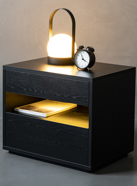 意式极简床头柜北欧风卧室床边柜现代简约黑色实木抽屉床头储物柜