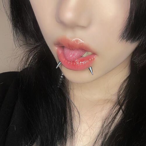 尖尖款恶魔尖钛钢大头尖唇钉通用