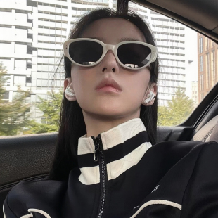 复古辣妹猫眼墨镜女 太阳镜男 白框高级感2022夏网红小脸防晒个性