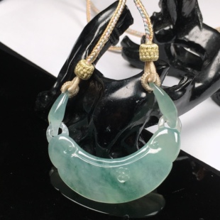 缅甸天然翡翠A货冰种飘花特色玉衡玉璜吊坠