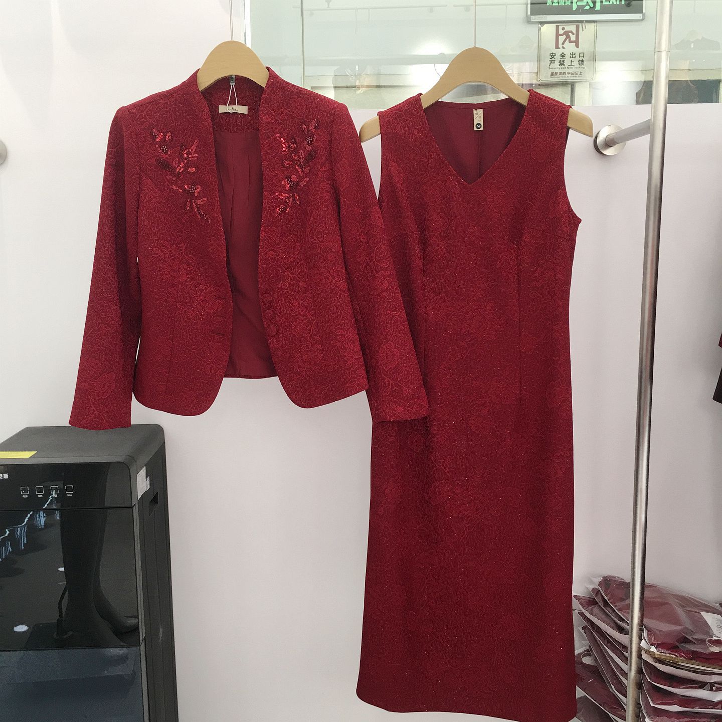 玖牧26B010 高档喜婆婆礼服订婚宴套裙秋季新款妈妈敬酒服连衣裙