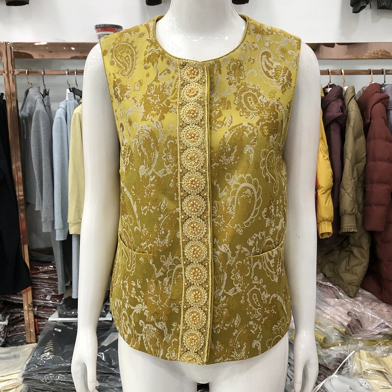 正品26-A06 国风新中式盘扣马甲2026春季新款洋气丝缎马夹女背心