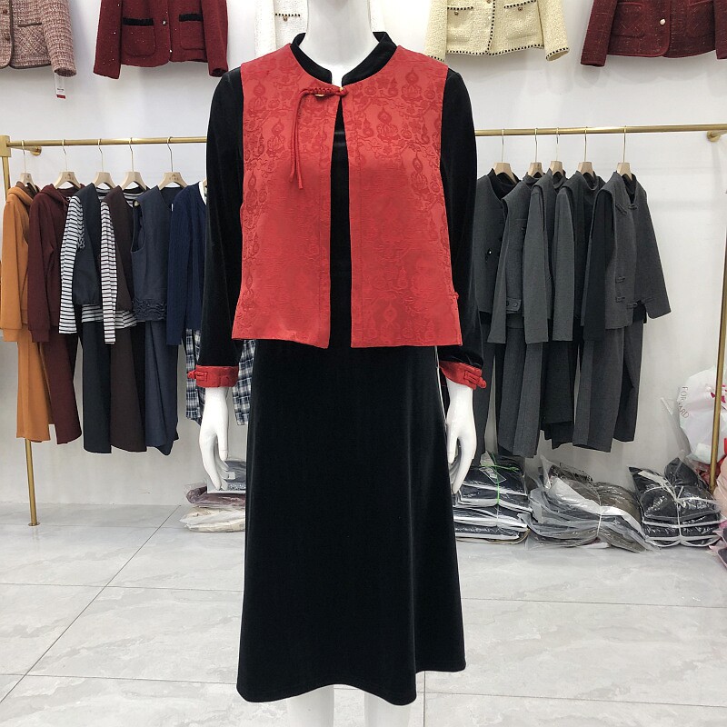 米提苏09 国风马甲金丝绒连衣裙2026春季新款洋气中长款拼接裙子