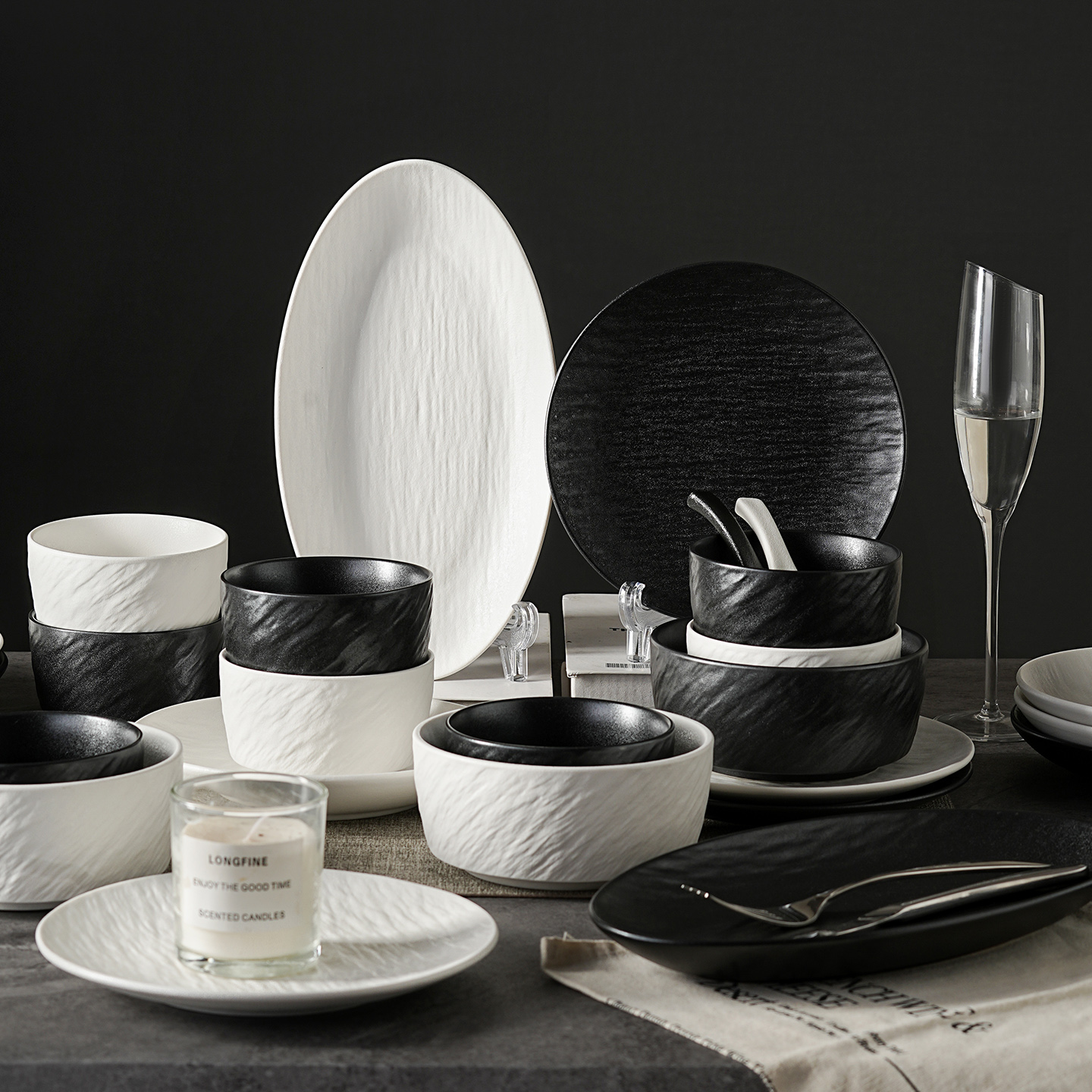 陶瓷碗盘套装家用乔迁轻奢日式餐具套装2025新款一人食碗具碗筷盘