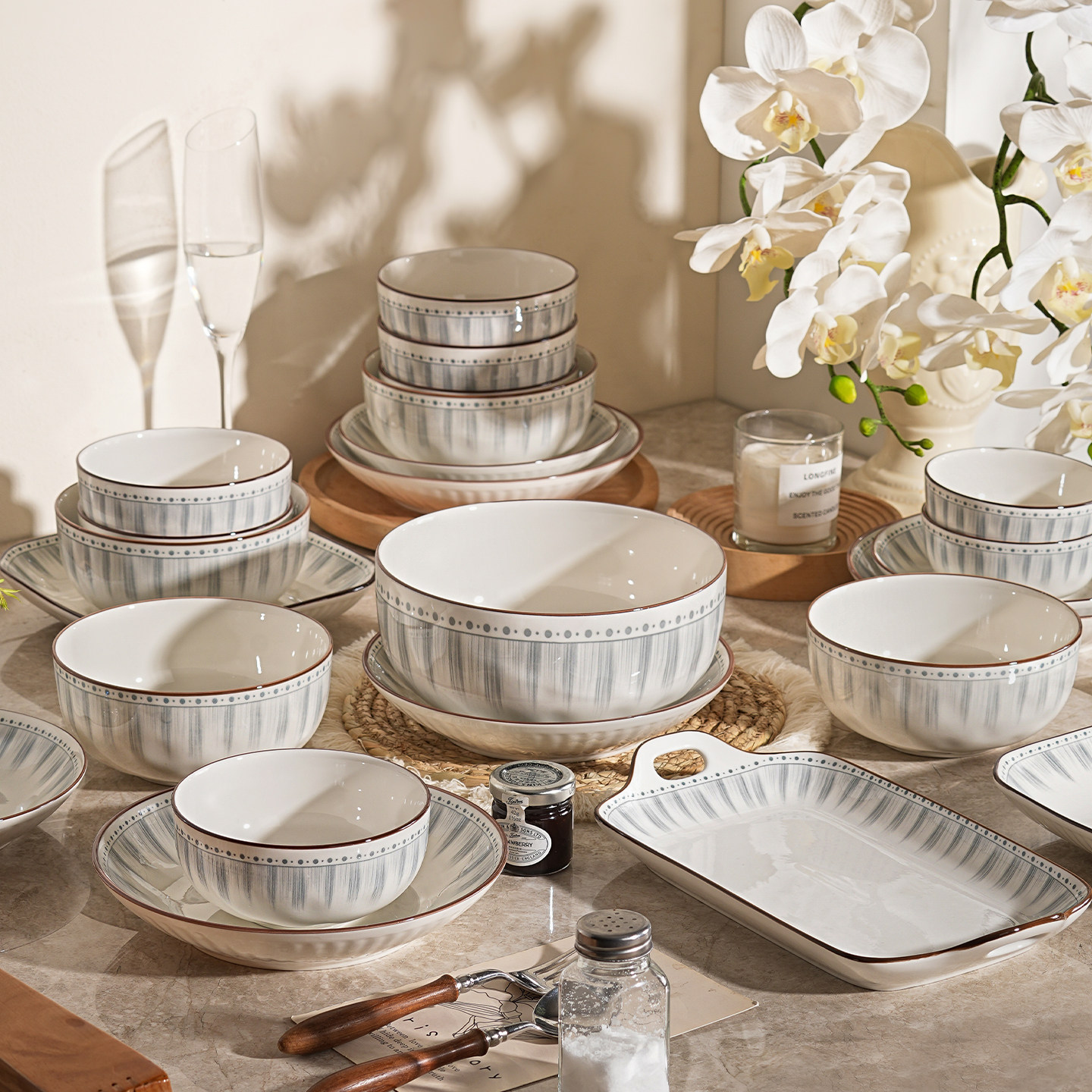 碗碟套装家用2025新款陶瓷碗盘筷复古釉下彩乔迁结婚新婚礼物餐具