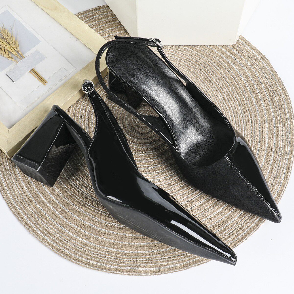 黑色绒面拼接尖头舒适百搭粗跟穆勒鞋复古风一字扣带高跟凉鞋单鞋