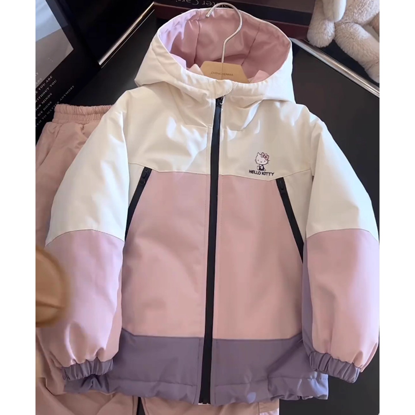 女童棉服冬装2025新款儿童加厚羽绒棉袄外套女大童超好看冬季棉衣