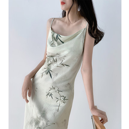 国风竹叶醋酸缎面提花新中式吊带裙女浅绿荡领长款连衣裙春秋新款