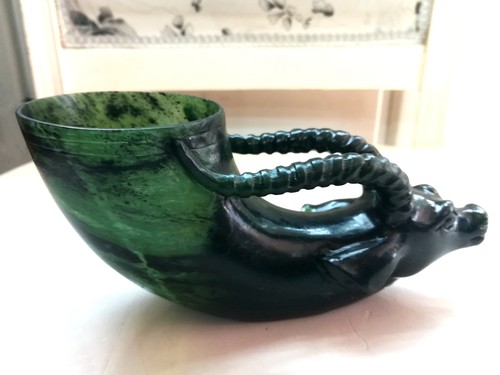 甘肃特产祁连玉酒泉玉鸳鸯玉墨玉仿古杯夜光杯酒具酒彝牛角杯精品