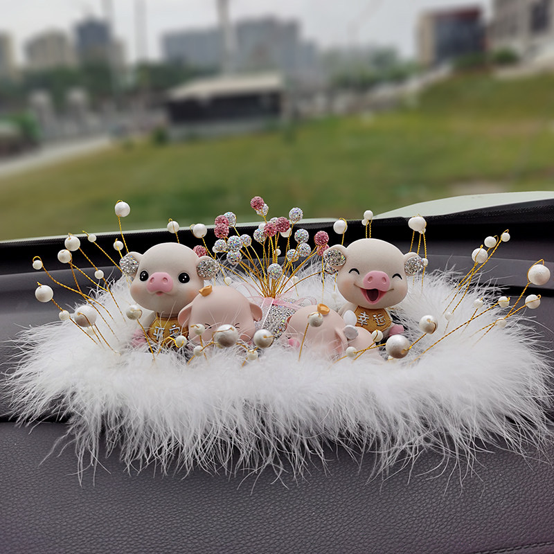 曼娅奴羽毛泡泡垫珍珠小猪摆件