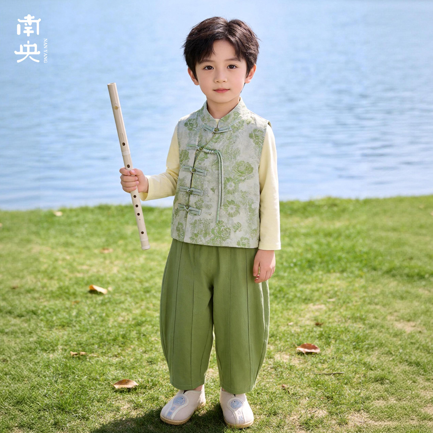 日常可穿汉服男童新中式套装中秋图片