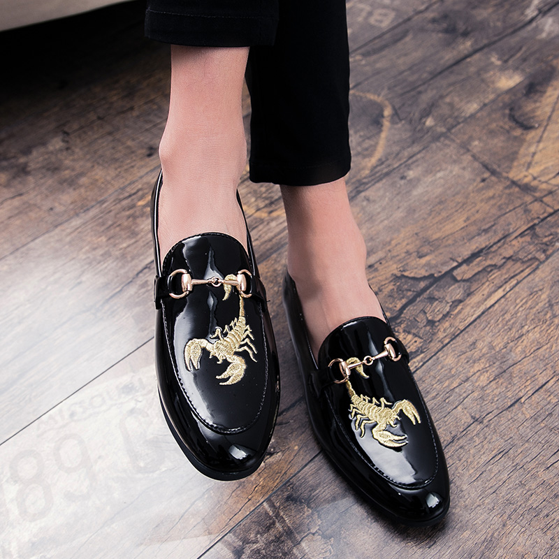 豆豆鞋懒人套脚发型增高亮皮英伦