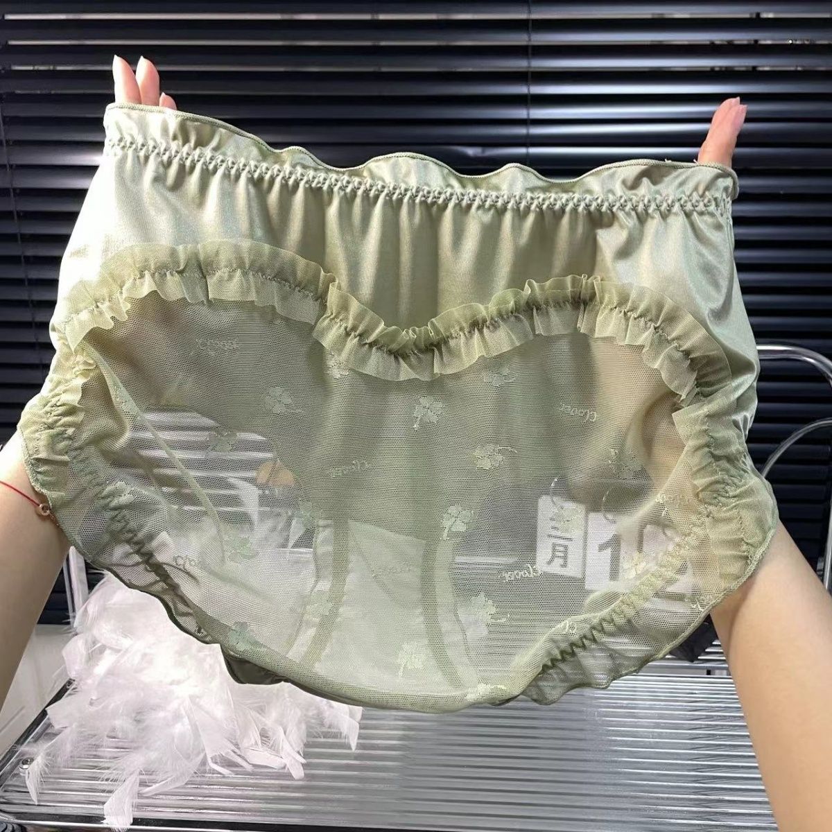 蜜桃臀舒适大码日系甜美女士三角裤纯棉透气蕾丝薄款可爱性感网纱