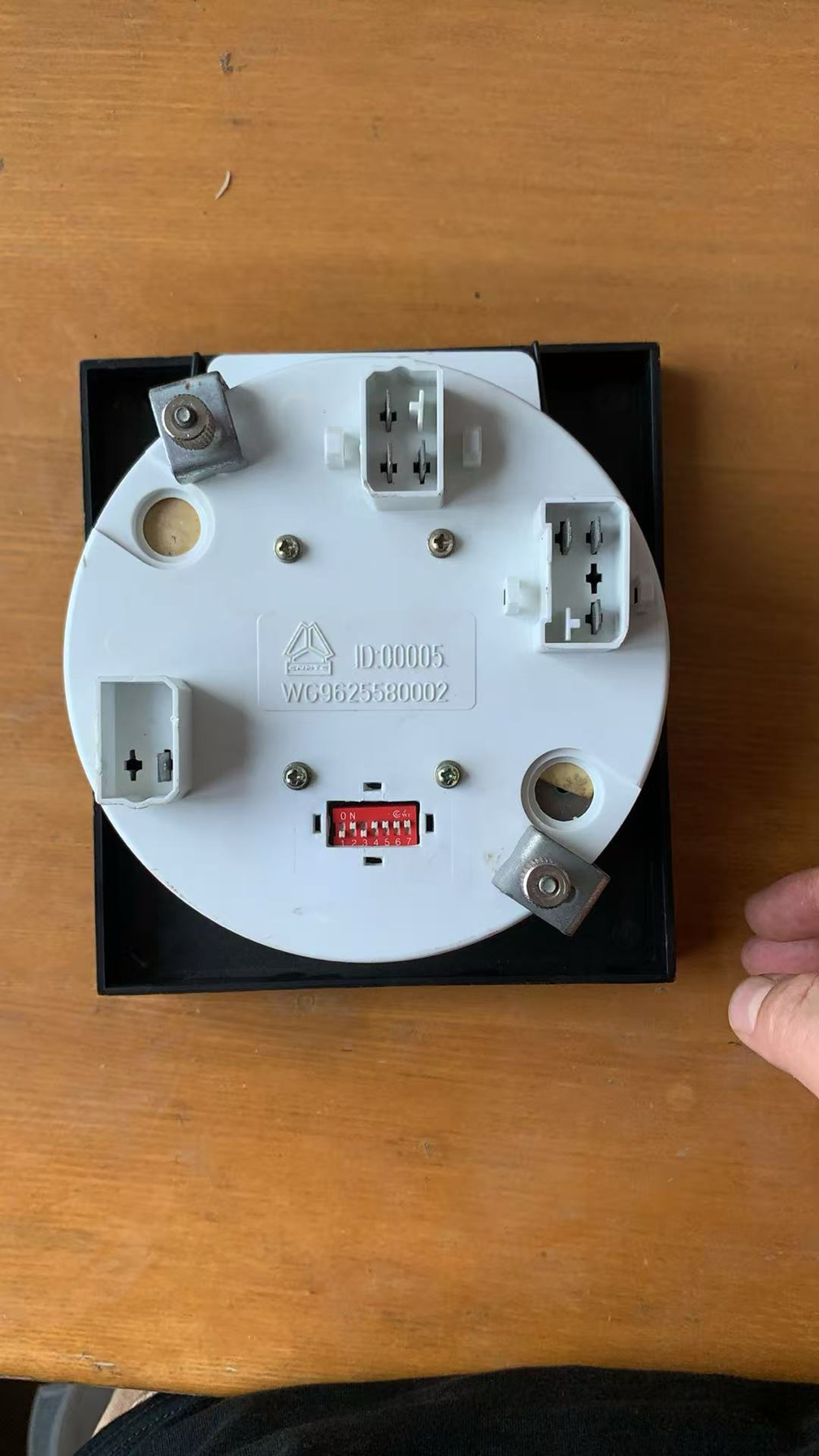 WG9625580002斯太尔王里程表军车斯太尔2190公里表时速表迈速表