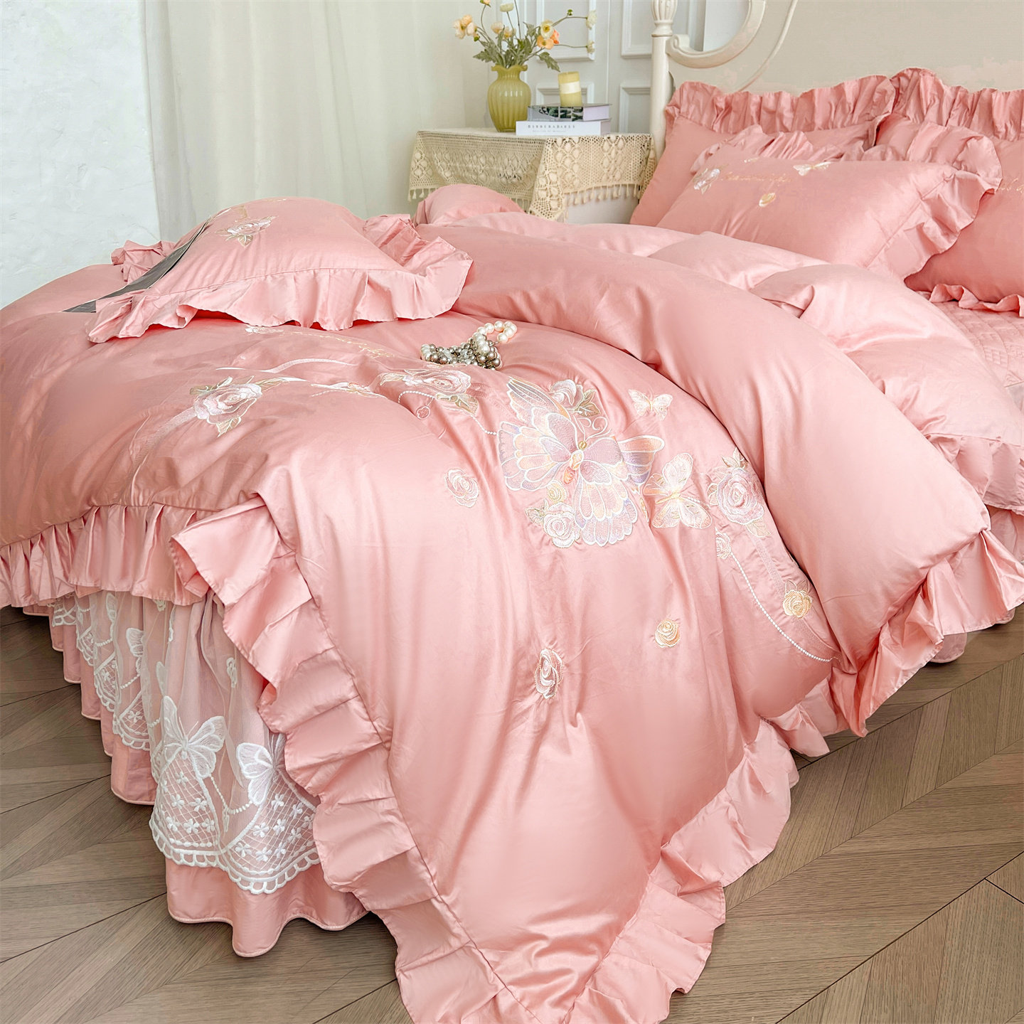 全棉100s长绒棉床裙款四件套高级感夹棉床罩公主纯棉刺绣被套床品