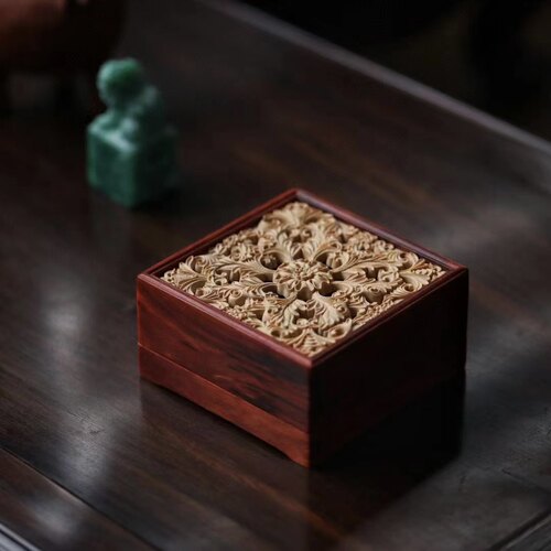 印度小叶紫檀（檀香紫檀）嵌小叶黄杨镂雕西番莲香盒/印盒/首饰盒