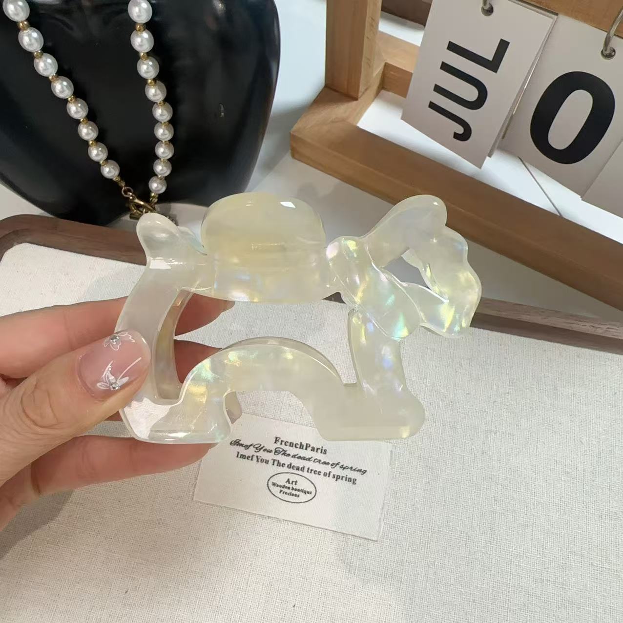 赵露思同款小狗醋酸抓夹ins风高级感鲨鱼夹后脑勺盘发夹子发饰