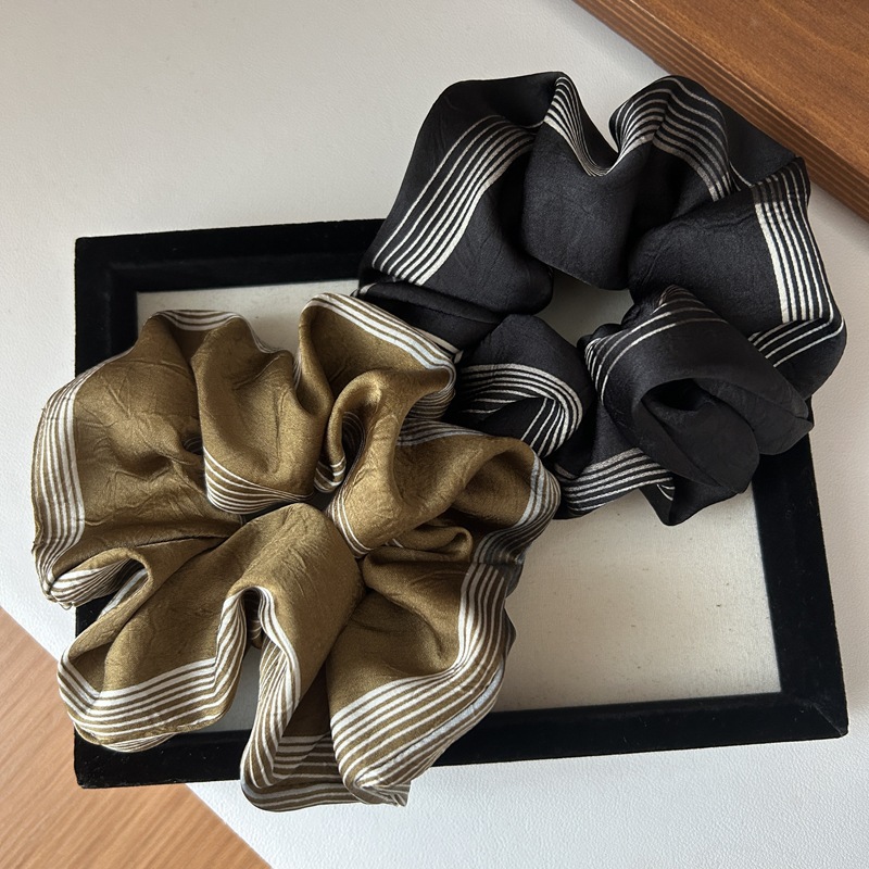 韩版新款复古条纹缎面大肠发圈头花头圈时尚通勤高弹力布艺发绳女