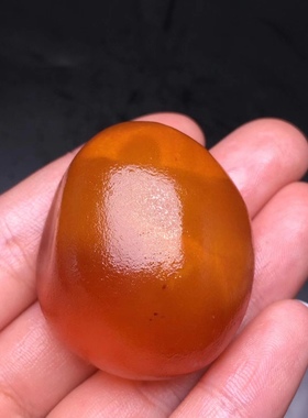 纯天然原石细腻蜜蜡吊坠