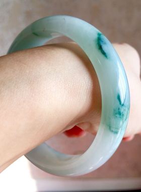 a货老坑飘花翡翠手镯