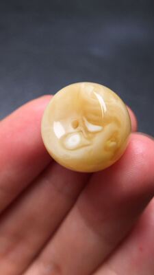 俄料 妖孽 蜜蜡墩子 鼓珠 阿尔卑斯牛奶糖 蜡实 花纹妖 18 2.63克