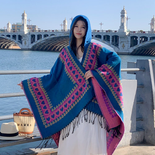 边框小爱心连帽斗篷披肩