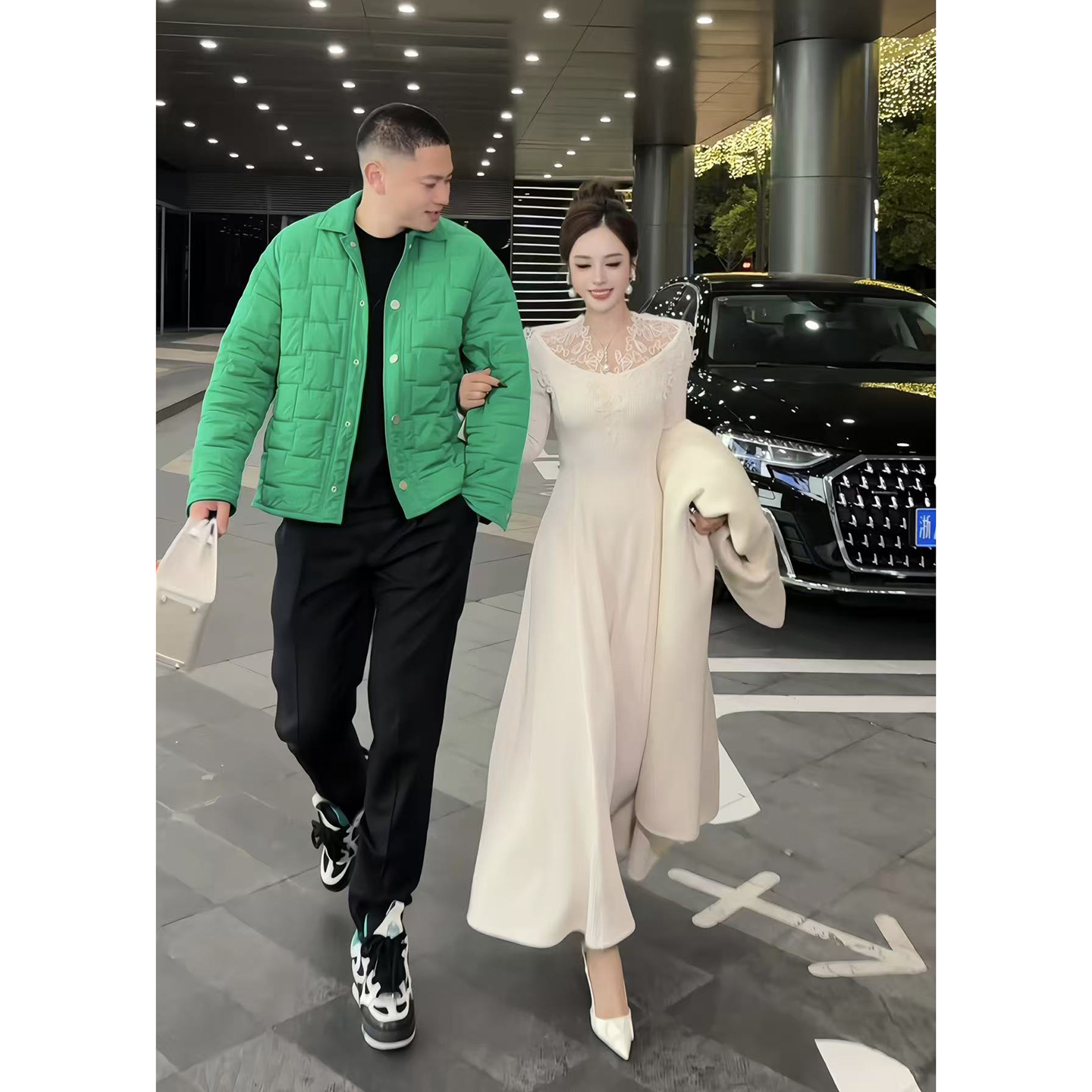 董小姐高端定制蕾丝领束腰连衣裙女2025新款冬江浙沪千金穿搭长裙