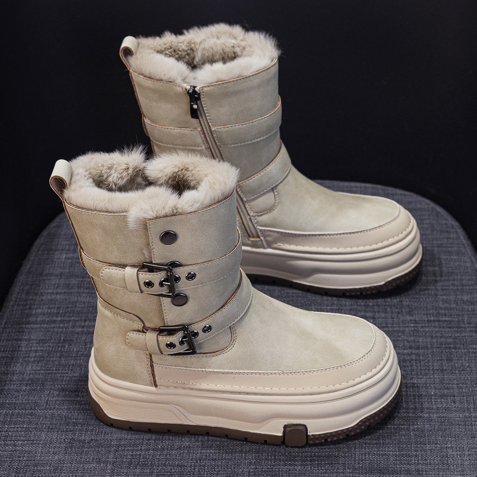 厚绒雪地靴女2025年冬季新款厚底保暖舒适韩版网红百搭短靴子棉鞋