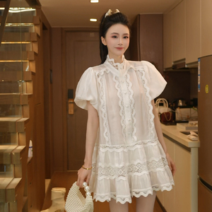 磊磊【青春幻想】蕾丝连衣裙 花边泡泡袖立领春季拼接连衣裙88286