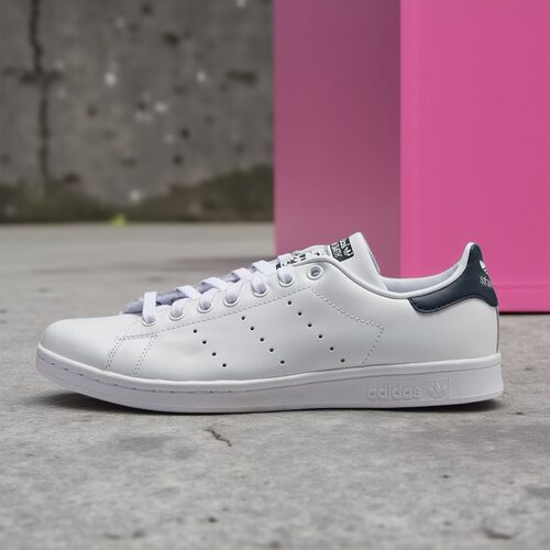 Adidas/阿迪达斯板鞋捡漏价
