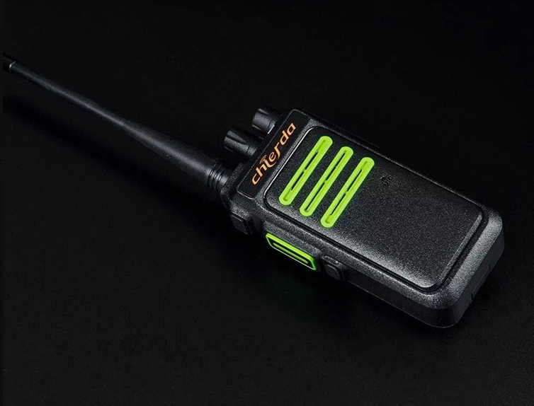 chierda驰尔达战狼2无线对讲机 战狼2D专业手持台5W 430-440MHZ
