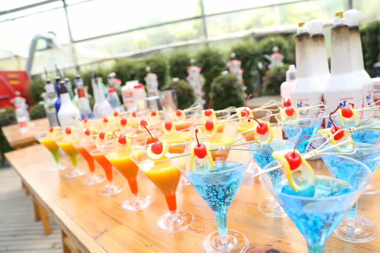 0一次性透明硬塑料慕斯杯
