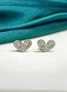 18K钻石耳钉 满镶钻心形耳钉 20分简约精致 恋爱苗少女心耳饰耳环