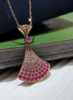 18K金项链小裙子钻石项链粉宝天然钻项链吸晴亮眼扇子项链配证书