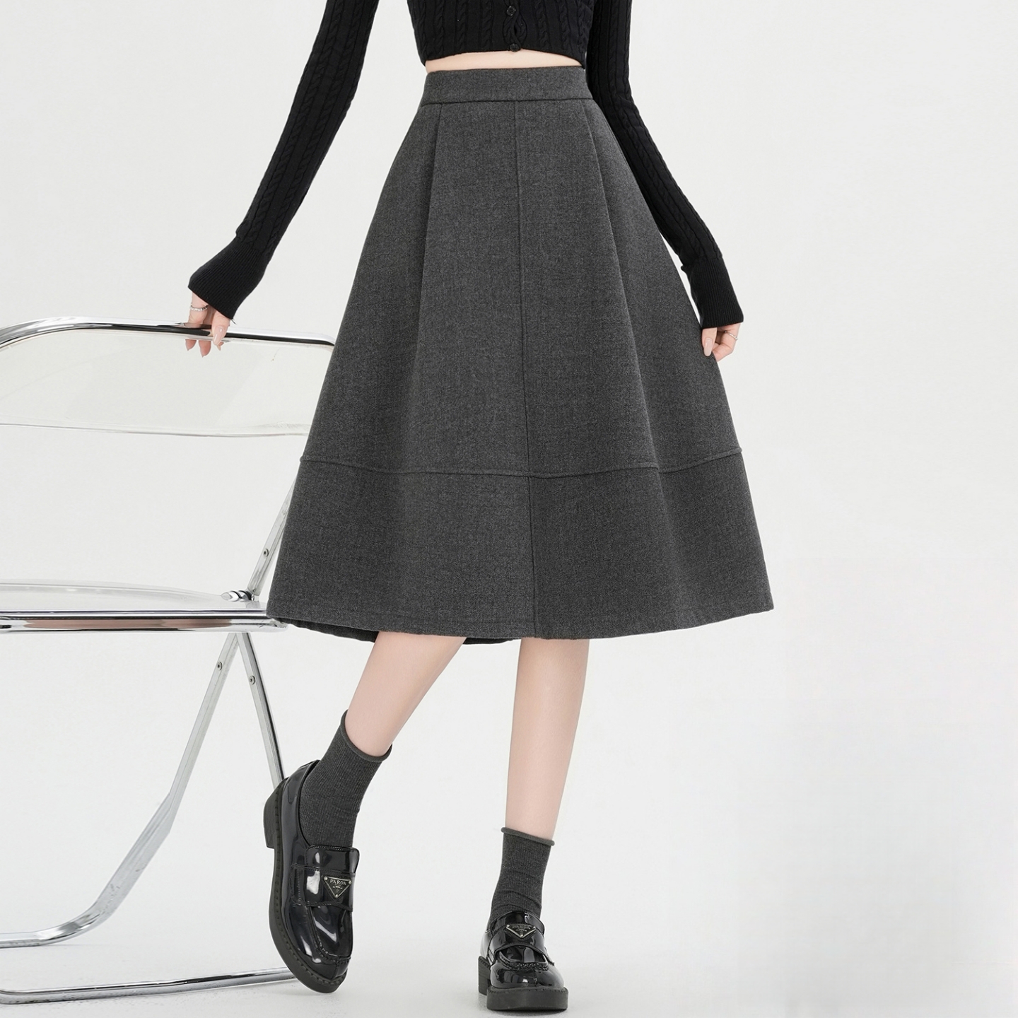 深灰色毛呢a字半身裙梨型身材遮胯中长裙女2025新款秋冬宽松半裙