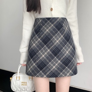 秋冬韩系毛呢半身裙女2025高腰a字显瘦修身 包臀裙复古格子短裙子