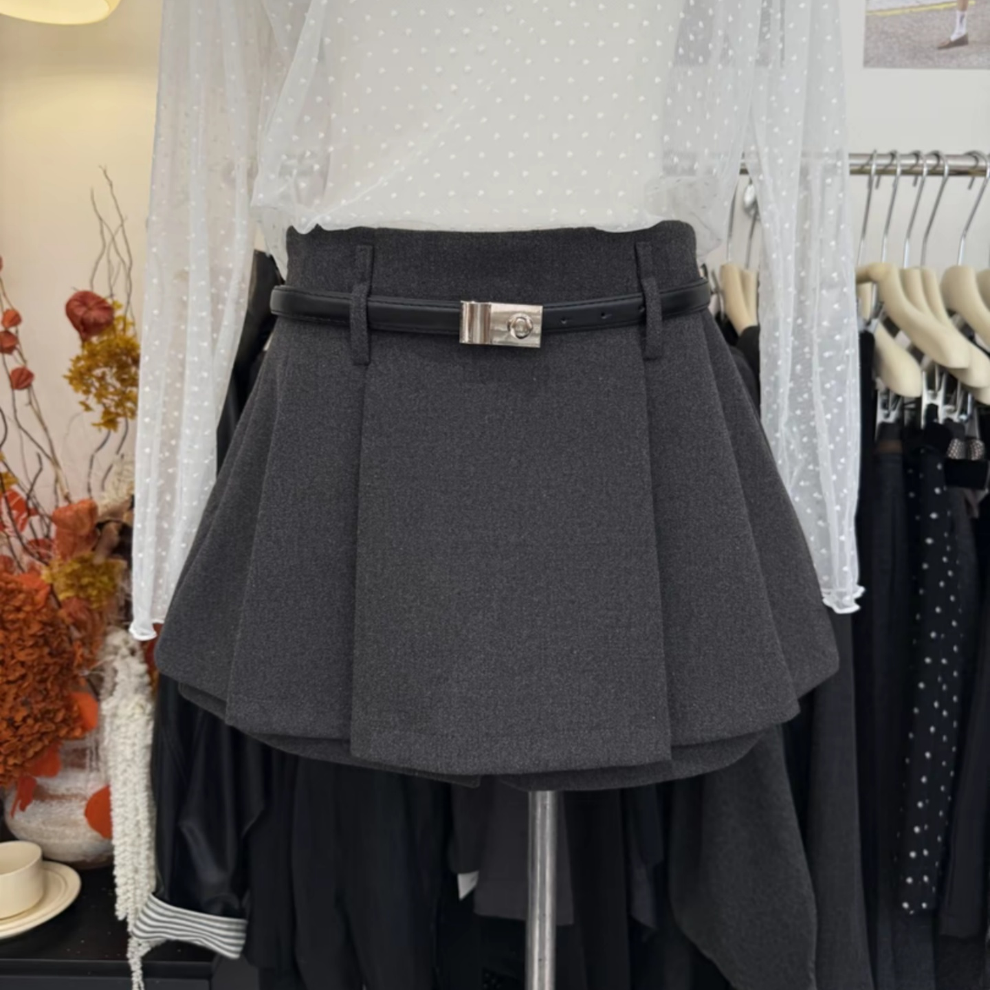 假两件灰色毛呢百褶短裙裤女大码胖mm秋冬2025新款高腰a字半身裙
