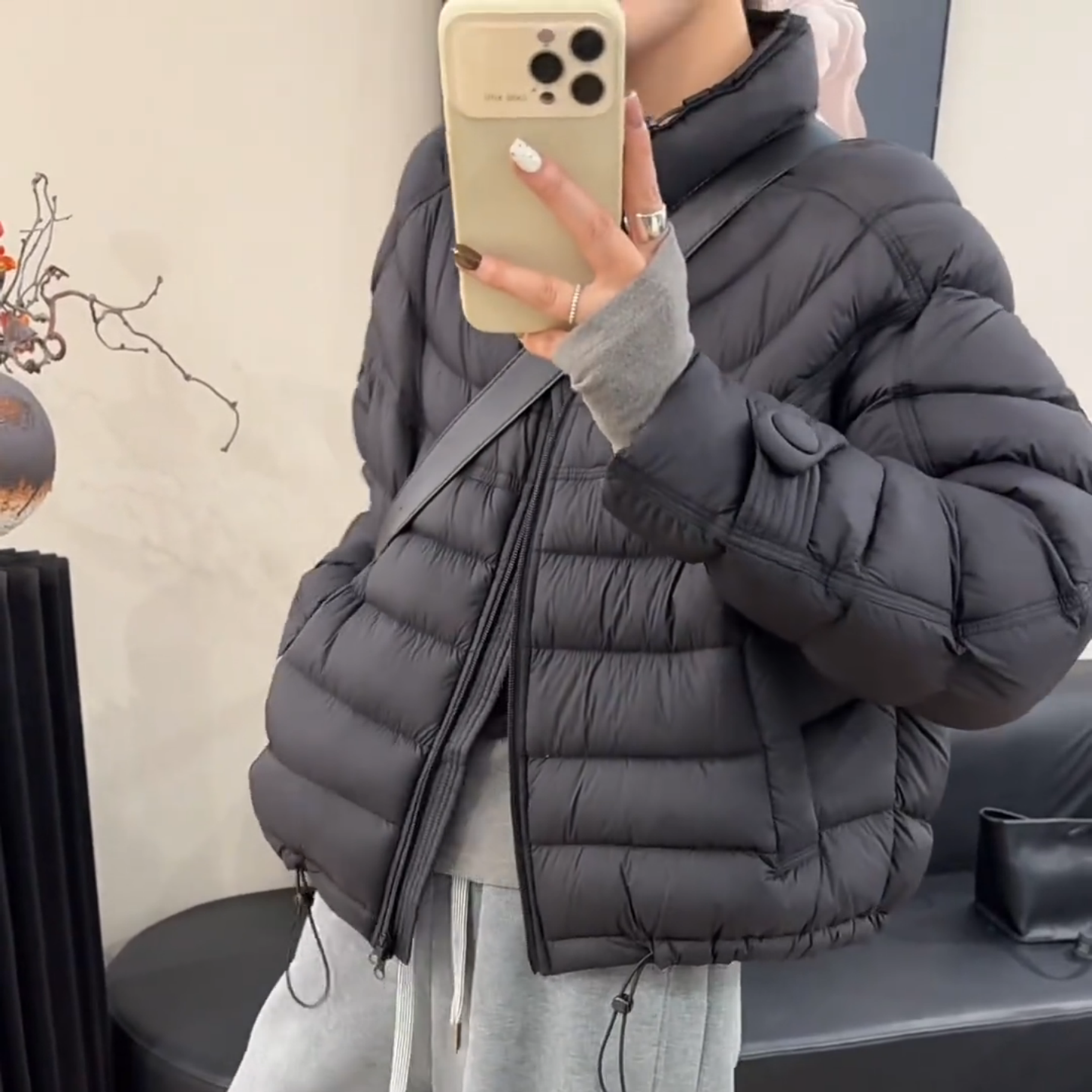 高级感超好看羽绒棉服女大码胖mm2025新款极简风短款保暖韩版外套