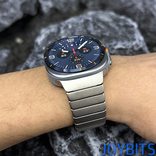 钛合金属磁吸表带适用Galaxy三星手表Watch8壳Ultra不锈钢classic