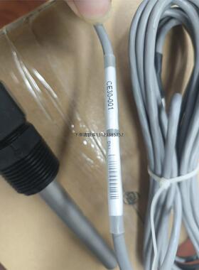 询价全新原装CE30-001温度传感器，灰色线缆，带黑色接头，线