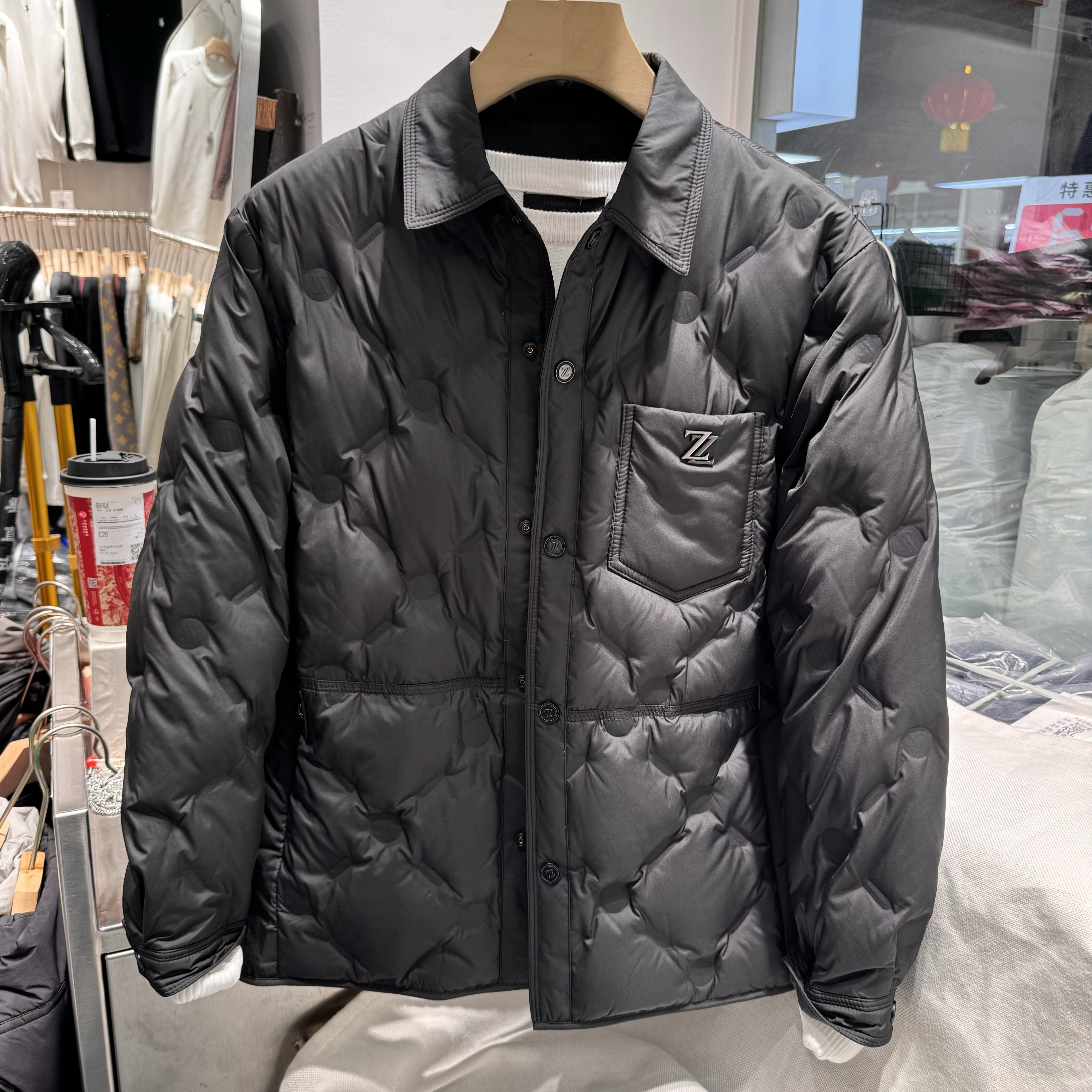 冬季新款翻领衬衫式轻薄羽绒服外套男时尚修身白鸭绒轻奢欧货夹克