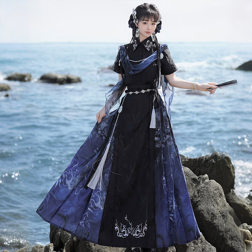 原创设计日常新中式马面裙两件套