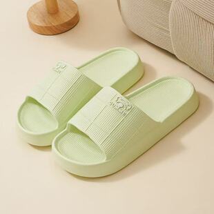 新款夏季男女同款凉拖鞋厚底软底家居情侣家用浴室防滑凉拖外穿