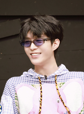 新说唱范丞丞同款眼镜Y2K千禧风辣妹墨镜女高级感ins太阳眼镜男