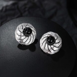 新款S925纯银镶嵌黑玛瑙斜纹戒指高级感时尚重工甜酷女羽毛耳钉