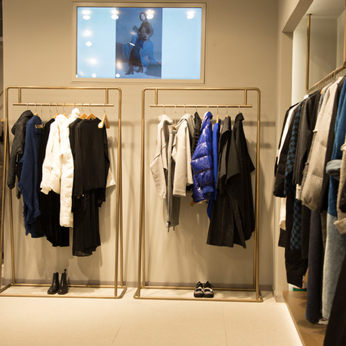 潮牌服装店男装女装店展示装修男装高档潮牌简约装修店铺设计