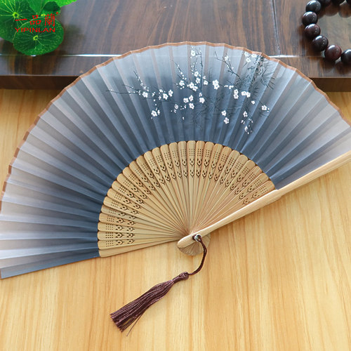 手工日式小巧丝绸古风折扇便携