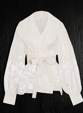 2025秋季新款复古宫廷风性感西装领高级感系带收腰显瘦上衣衬衫女