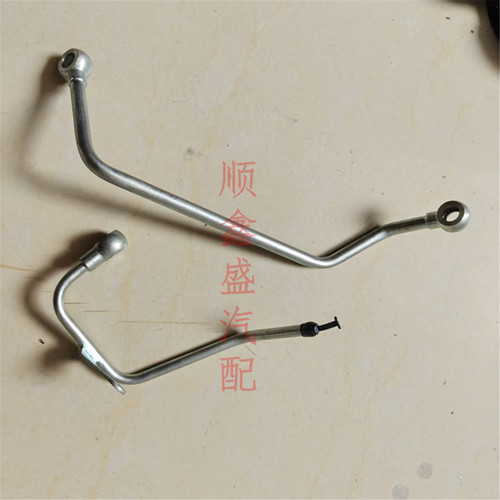 适用于众泰T600酷派Z500Z560T300 T500 1.5T发动机增压器器铁水管